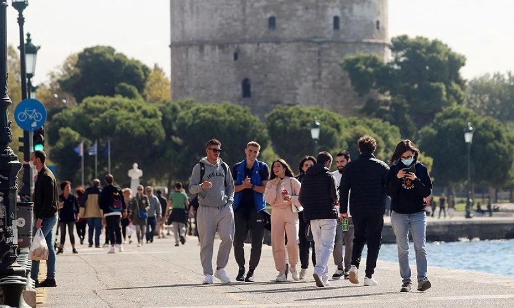 Μια ανάσα από το μίνι λοκντάουν η Θεσσαλονίκη - Θωμαΐδης: Ανοίγει ένας νέος κύκλος διάδοσης